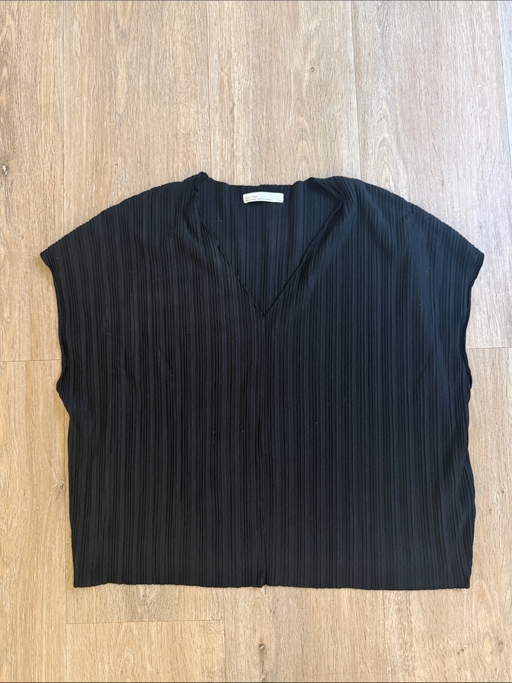 Oak & Fort Black Pleated Soft V-Neck Relaxed Fit Women's Top L
